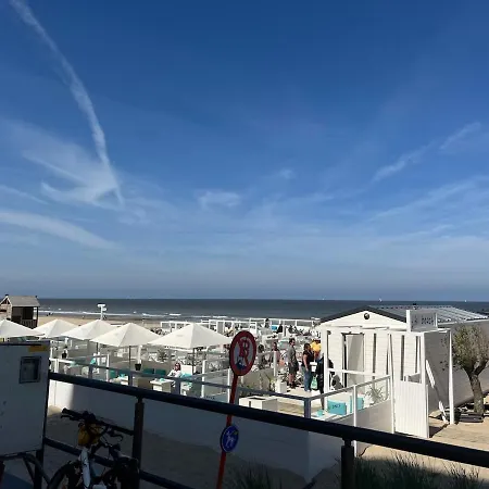 With Side Sea Views Appartement *