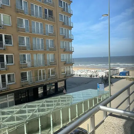 With Side Sea Views * Middelkerke